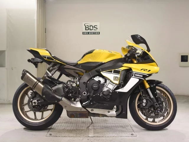 Yamaha YZF-R1 лот № 5202 оценка 4  с аукциона в Японии