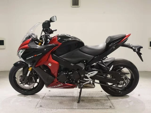 Suzuki GSX-S1000F