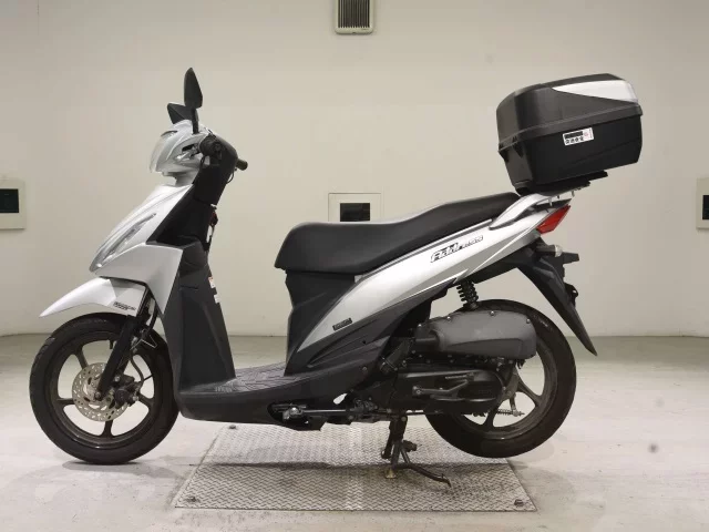 Suzuki ADDRESS110-2