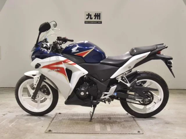Honda CBR250R ABS