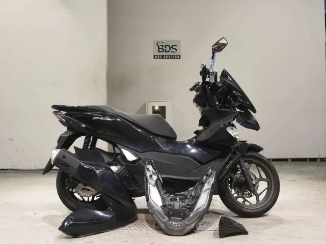 Honda PCX125-4