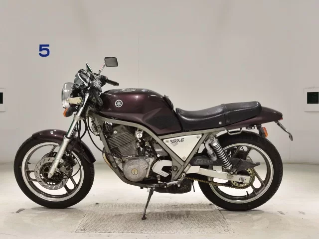 Yamaha SRX600-1