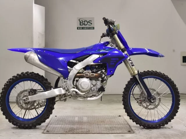 Yamaha YZ450F лот № 2705 оценка 4  с аукциона в Японии