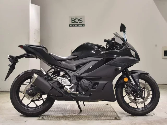 Yamaha YZF-R25A