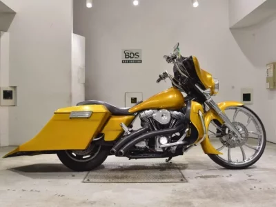 Harley-Davidson HARLEY FLHX1580