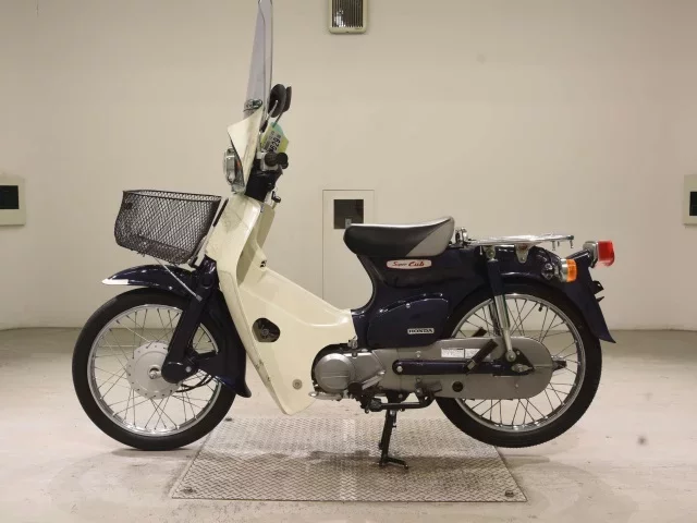 Honda C90