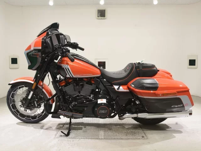 Harley-Davidson HARLEY FLHXSE1980CVO