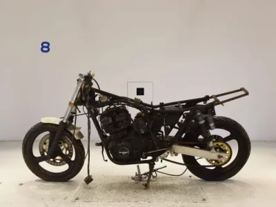 Suzuki GSX250E SHO LOUIS NOT EQUIPPED