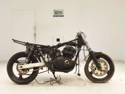 Suzuki GSX250E SHO LOUIS NOT EQUIPPED