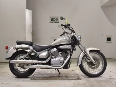 Suzuki INTRUDER 250