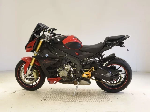 BMW BMW S1000R
