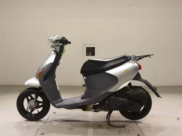 Suzuki LET S4