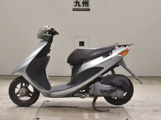 Suzuki ADDRESS V50