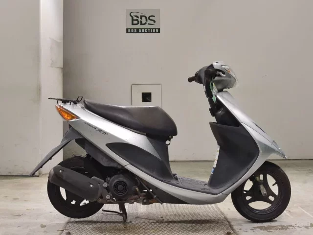 Suzuki ADDRESS V50