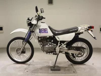 Suzuki DJEBEL200  с аукциона в Японии