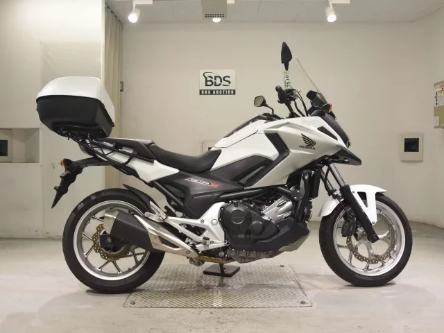 Honda NC750X-2 лот № 7510 оценка 5  с аукциона в Японии