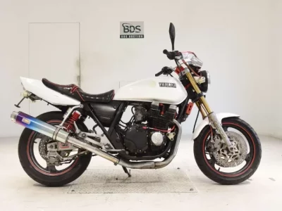 Yamaha XJR400