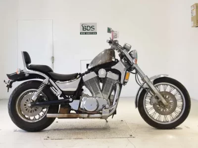 Suzuki INTRUDER 1400