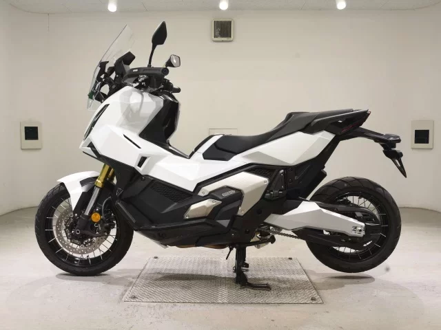 Honda X-ADV750-2