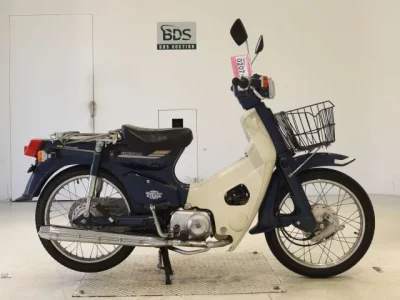 Honda C90