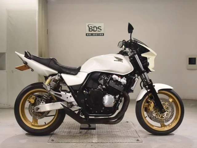 Honda CB400SFV-3 лот № 5198 оценка 4  с аукциона в Японии