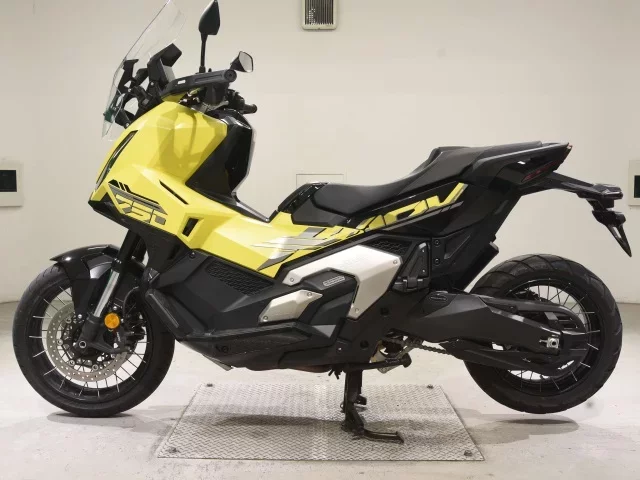 Honda X-ADV750-2