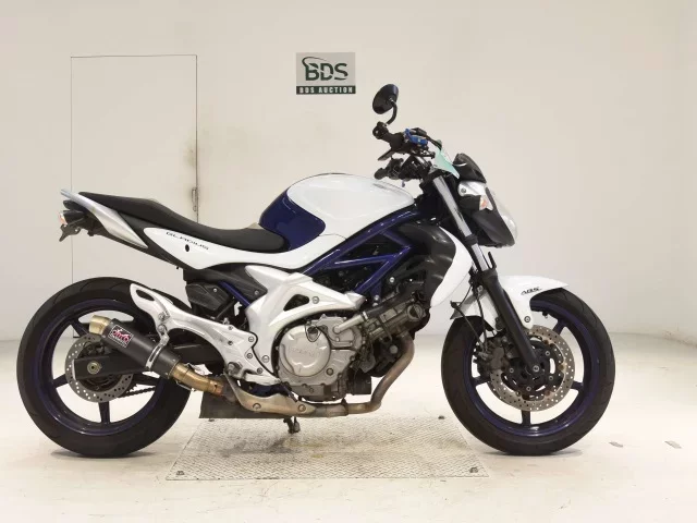 Suzuki GLADIUS400