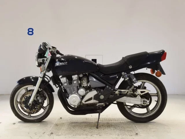 Kawasaki ZEPHYR400-1 SHO LOUIS NOT EQUIPPED