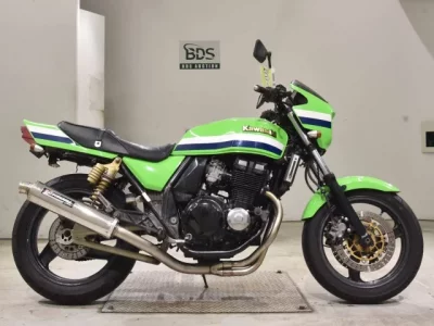 Kawasaki ZRX400