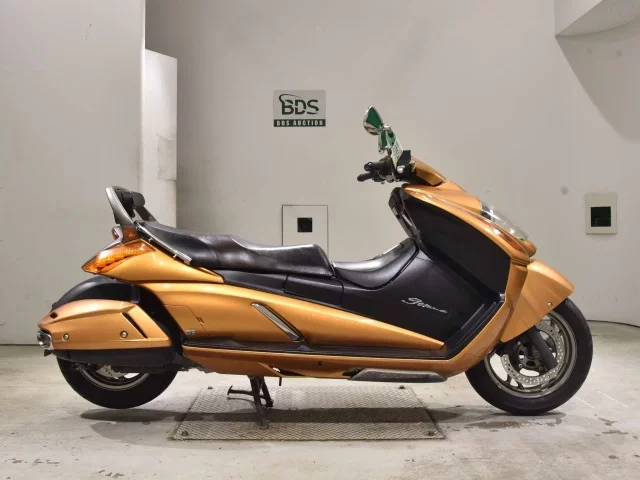 Suzuki GEMMA250