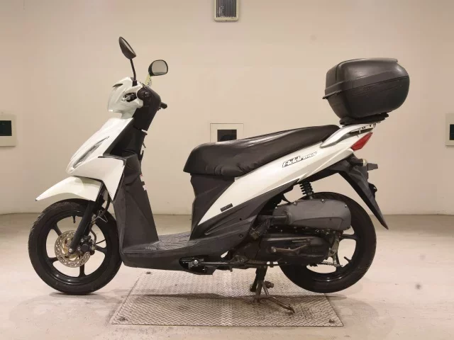 Suzuki ADDRESS110-2
