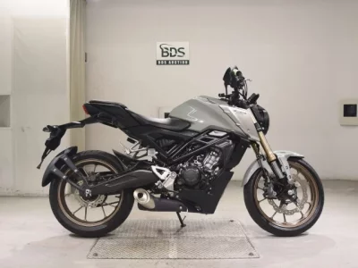 Honda CB125R-2