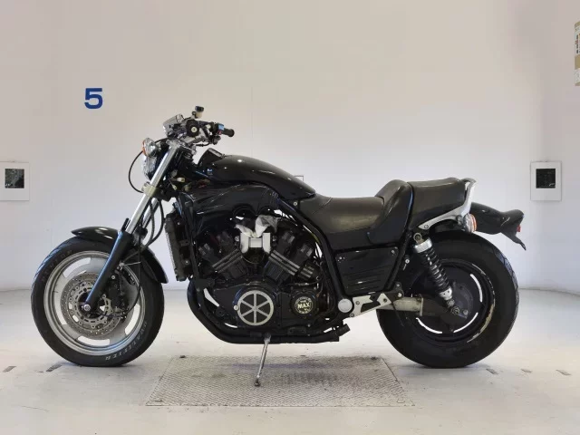 Yamaha V-MAX