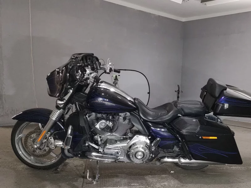 Harley-Davidson HARLEY FLHXSE1800CVO