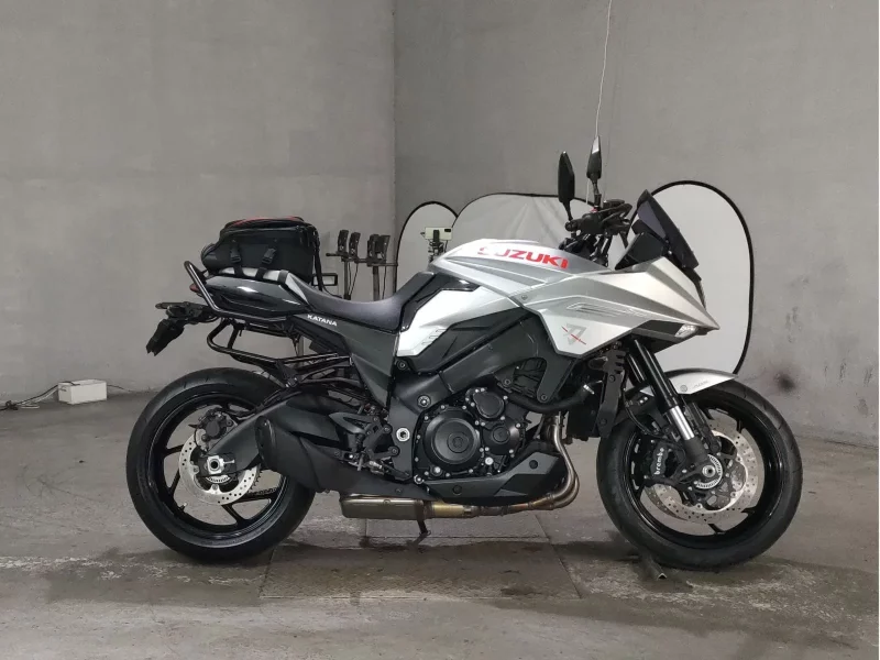 Suzuki KATANA лот № 8076 оценка 5  с аукциона в Японии