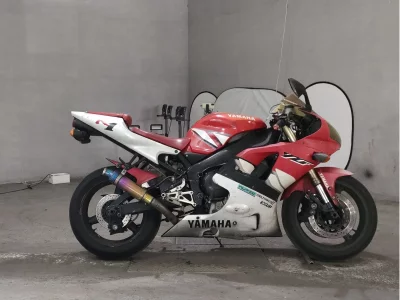 Yamaha YZF-R1