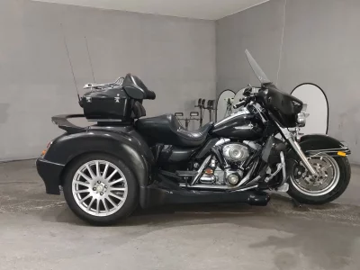 Harley-Davidson HARLEY FLHTC1580 TRIKE