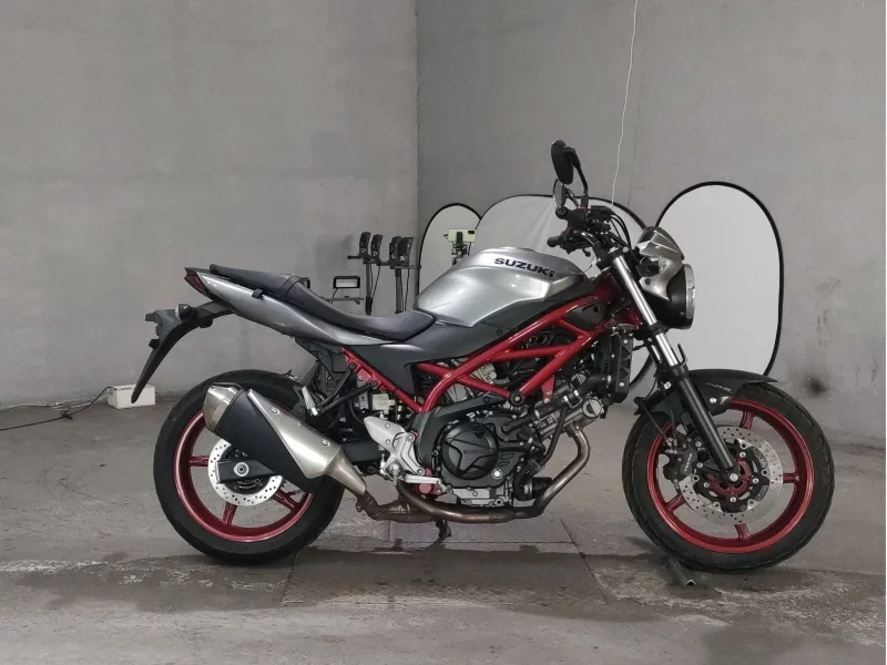 Suzuki SV650 лот № 8206 оценка 4  с аукциона в Японии