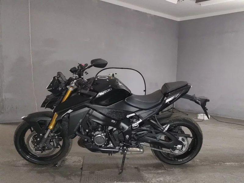 Suzuki GSX-S1000