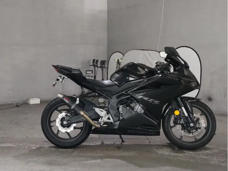 Honda CBR250RR лот № 8275 оценка 4  с аукциона в Японии