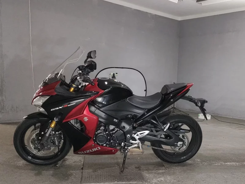 Suzuki GSX-S1000F