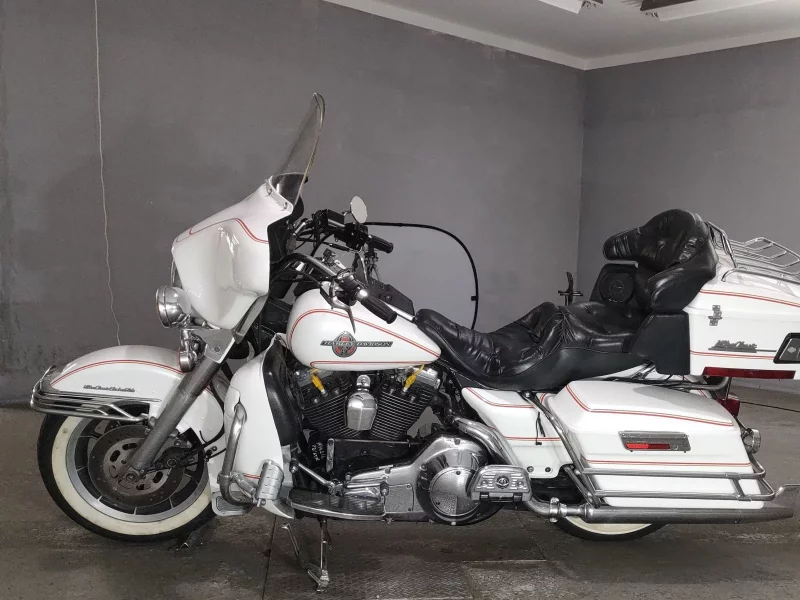 Harley-Davidson HARLEY FLHTCU1340