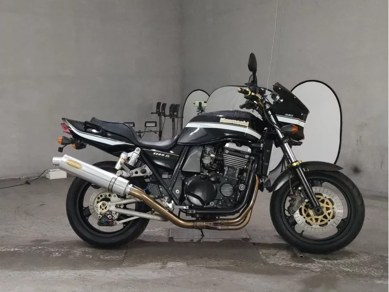 Kawasaki ZRX1100