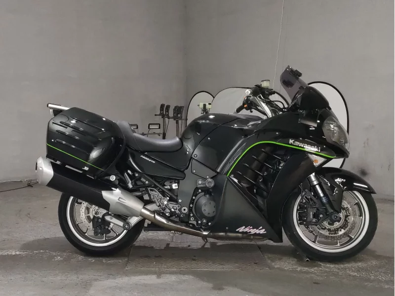 Kawasaki 1400GTR лот № 7436 оценка 4  с аукциона в Японии