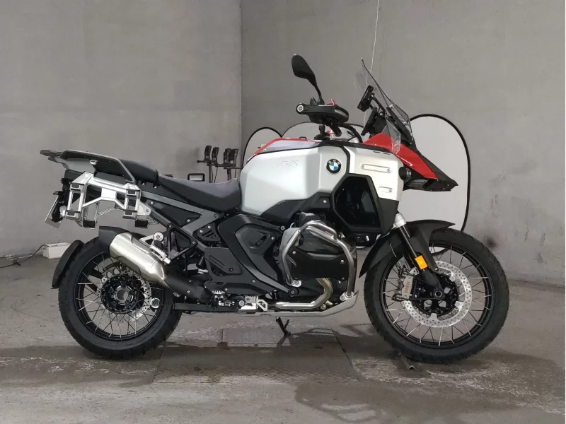 BMW  R1300GS ADVENTURE лот № 8470 оценка 6  с аукциона в Японии