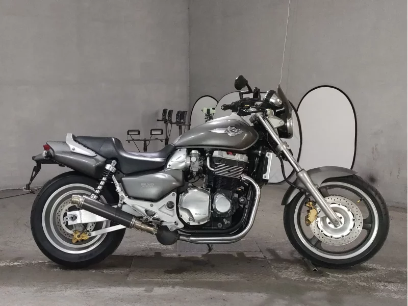 Honda X4