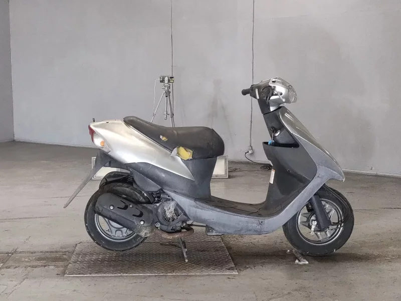 Suzuki LET S2