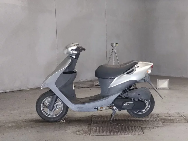 Suzuki LET S2
