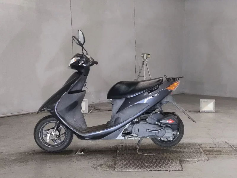 Suzuki ADDRESS V50