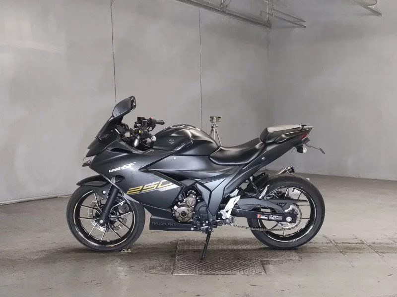 Suzuki JIKUSA-SF250